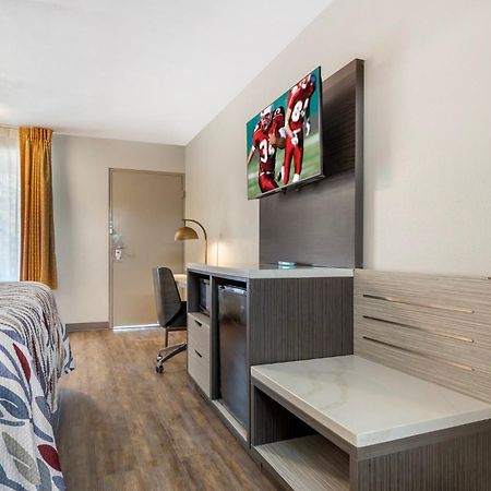 Red Roof Inn Dunn Bagian luar foto