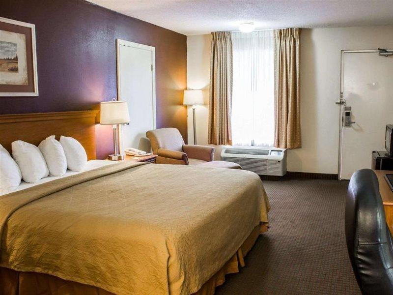 Red Roof Inn Dunn Bagian luar foto