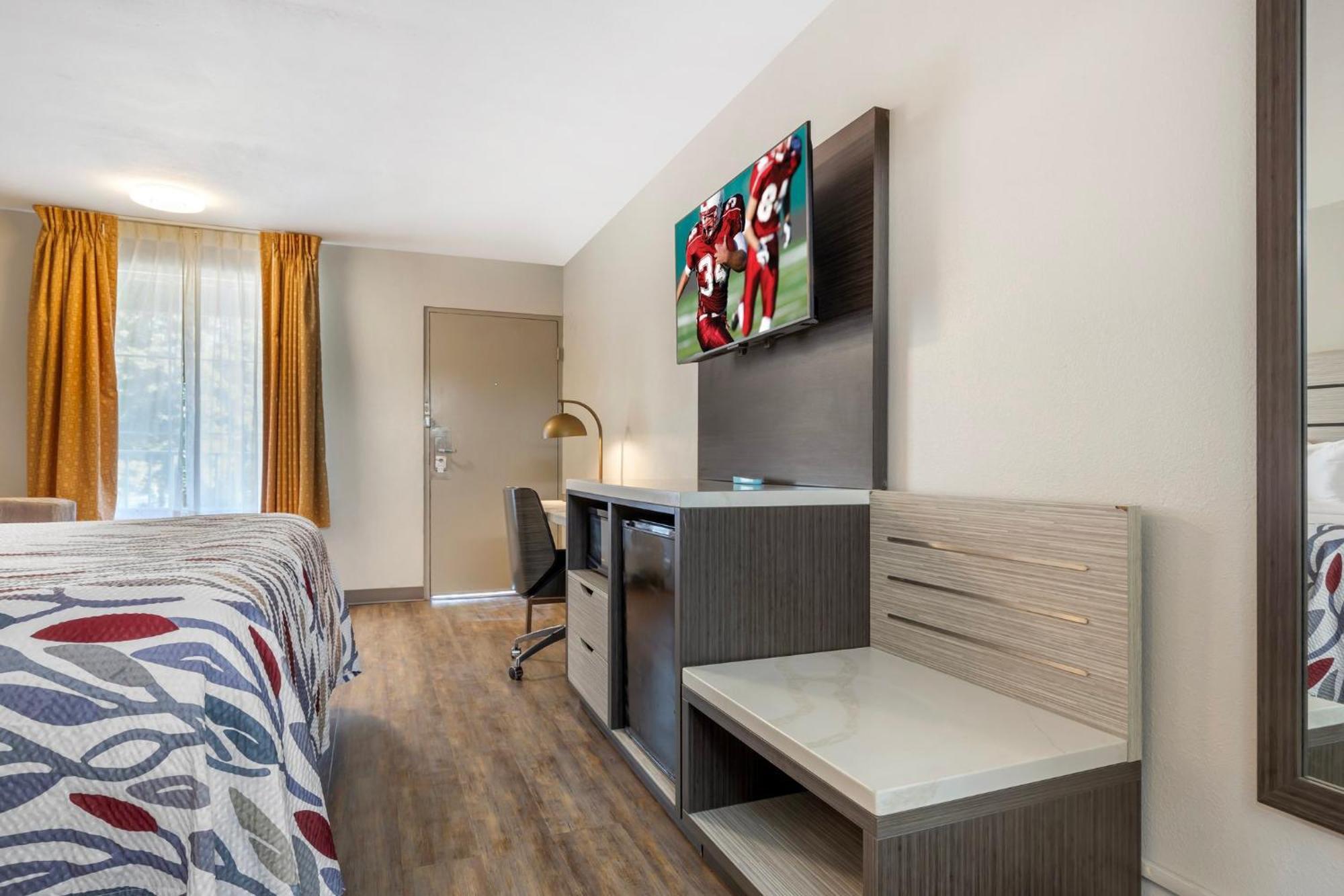 Red Roof Inn Dunn Bagian luar foto