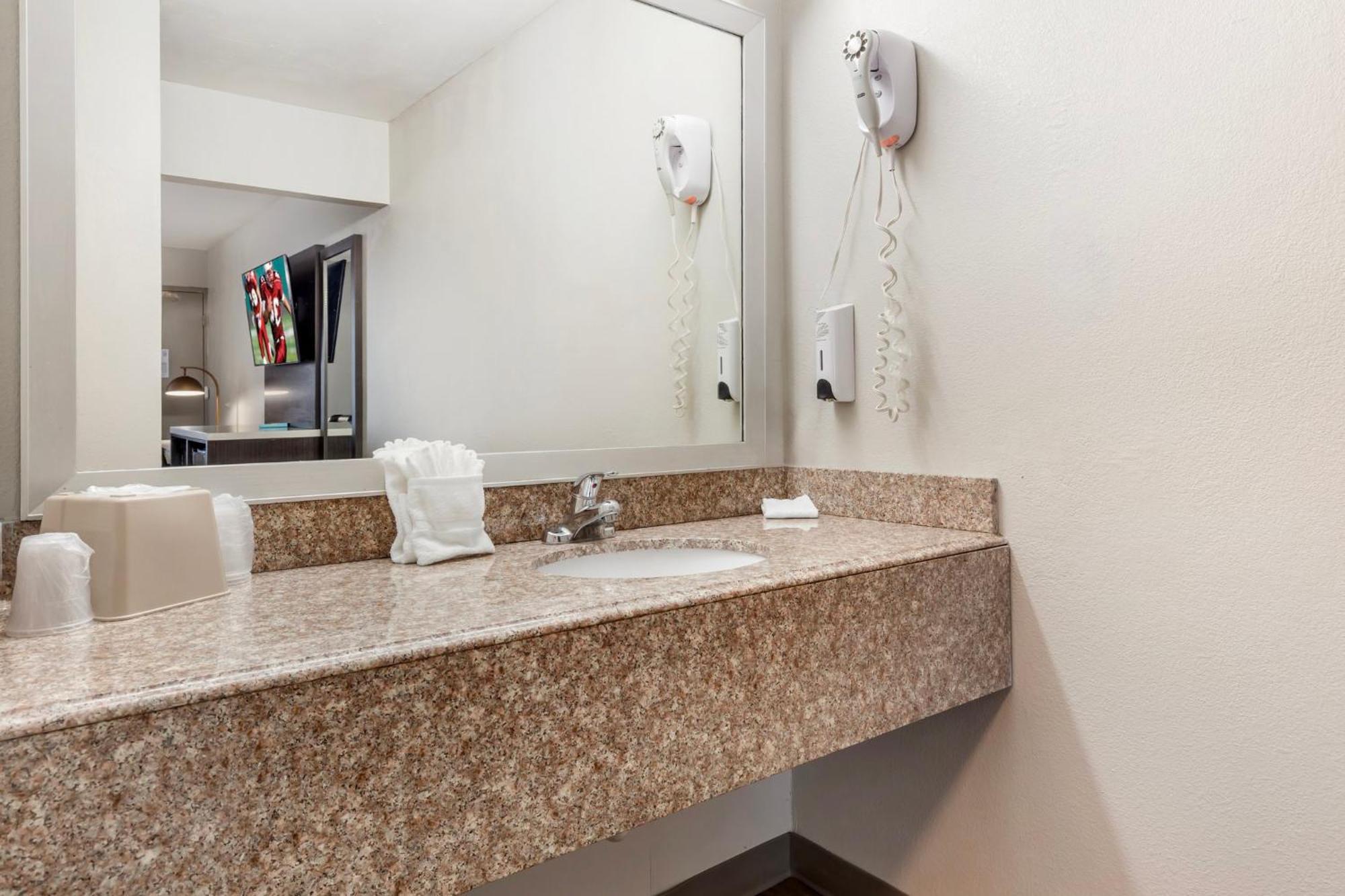 Red Roof Inn Dunn Bagian luar foto