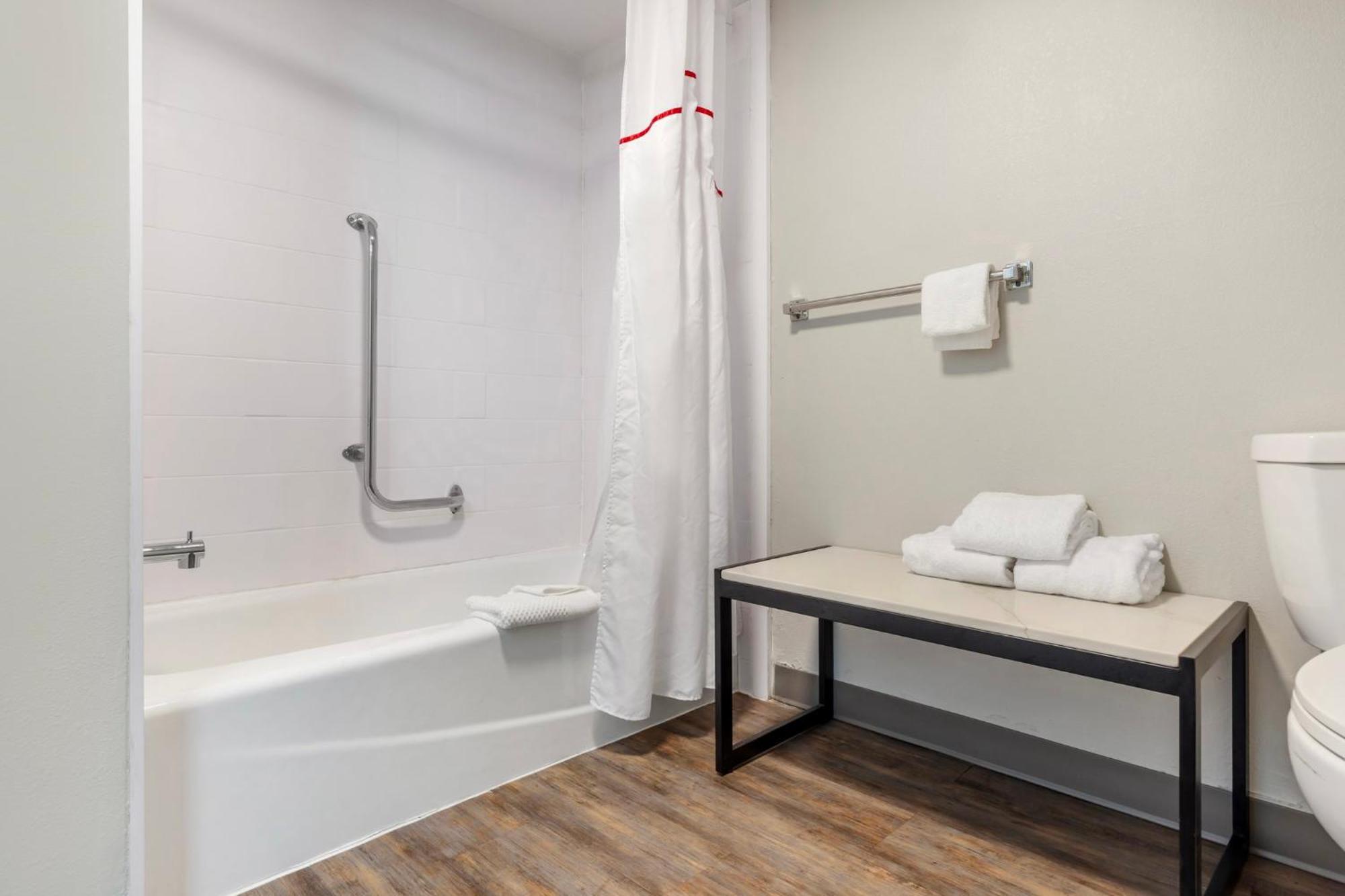 Red Roof Inn Dunn Bagian luar foto